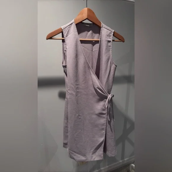 Babaton romper - Picture 1 of 4